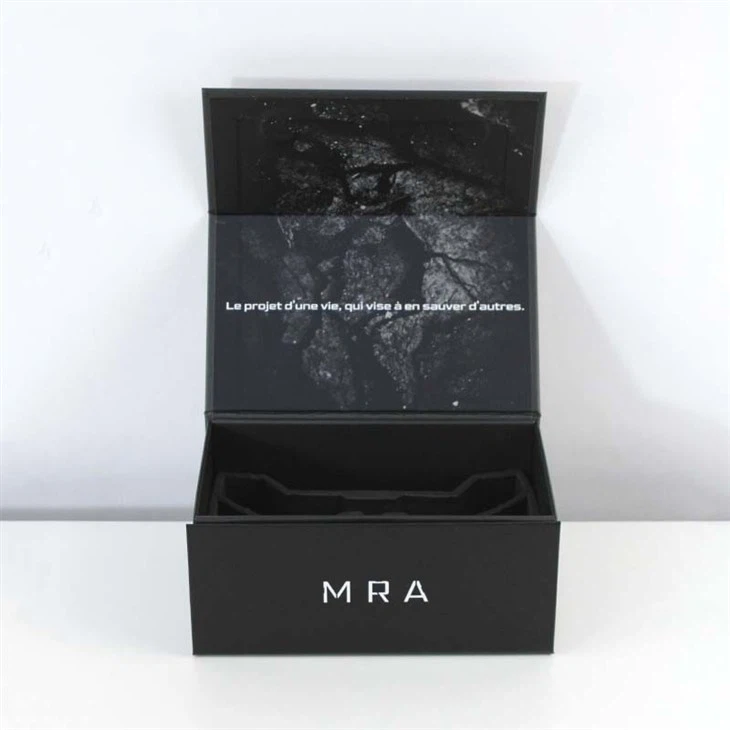 Medium Black Magnetic Glasses Box